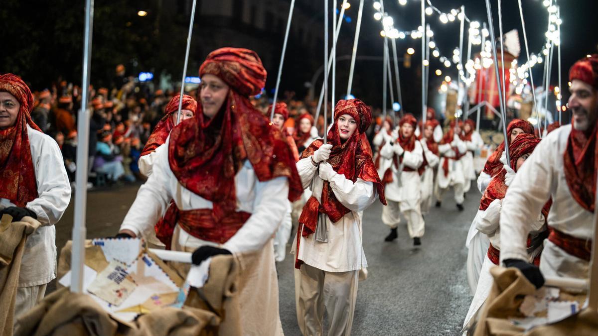 Cabalgata de Reyes Magos en Barcelona 2025