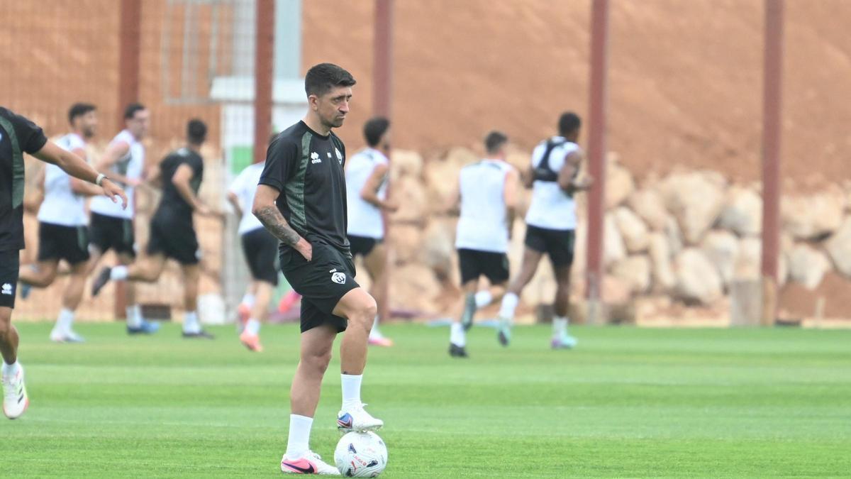 Pablo Hernández, durante un entrenamiento del CD Castellón de la presente pretemporada.