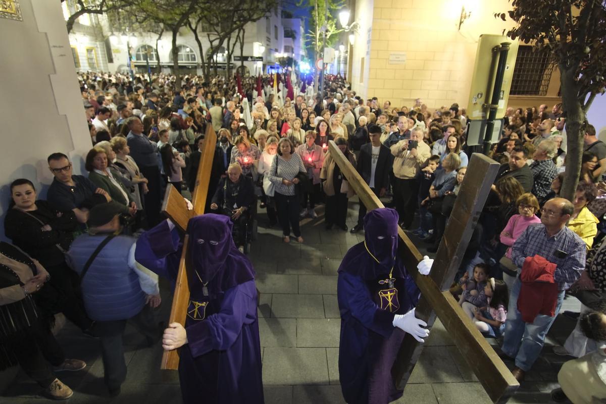 La ciudad arropó a la procesión en todos los tramos.