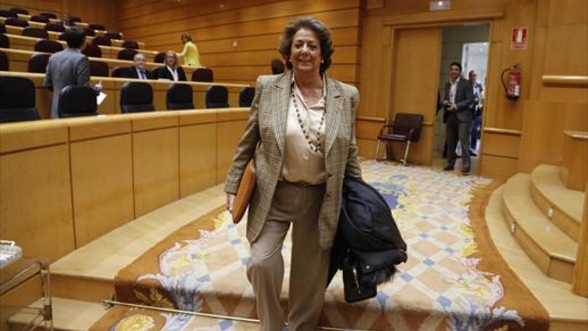 Rita Barberá acude a un pleno del Senado, el pasado 29 de marzo.