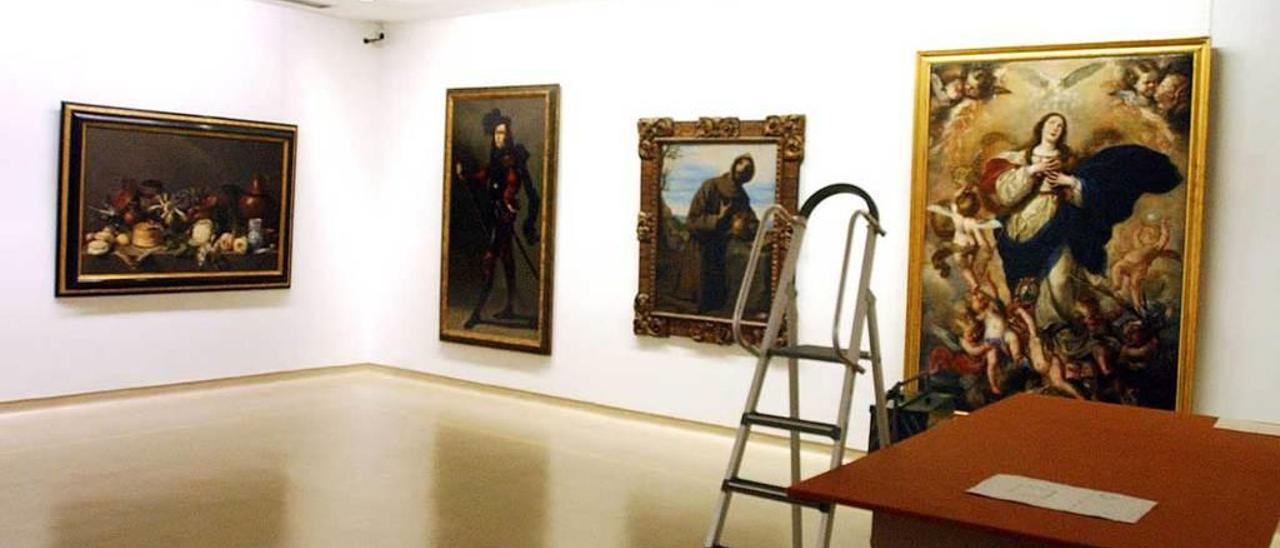 El montaje de la exposición de la colección de Plácido Arango en 2006 en el Museo de Bellas Artes de Asturias.