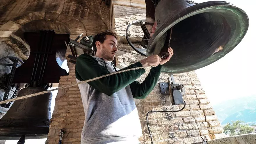La asociación de Campaners del Comtat recupera el lenguaje de las campanas