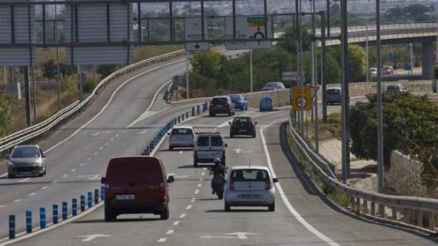 Accesos a la avenida de Dénia desde la circunvalación A-70.