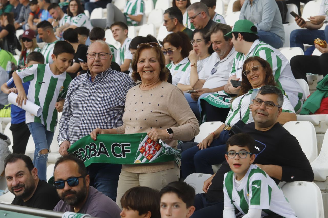 Córdoba CF-Levante UD, las imágenes de la afición en El Arcángel