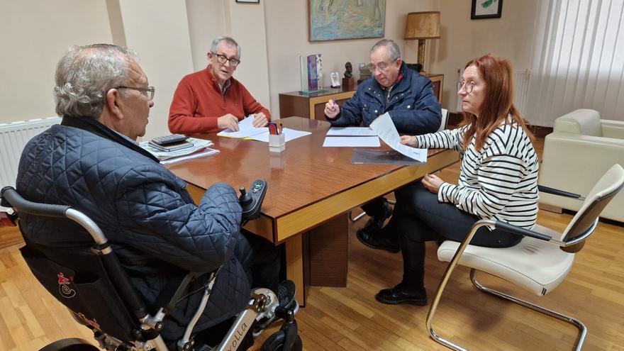 Carballo colabora con Cáritas para o mantemento do centro de día Fogar de Bergantiños