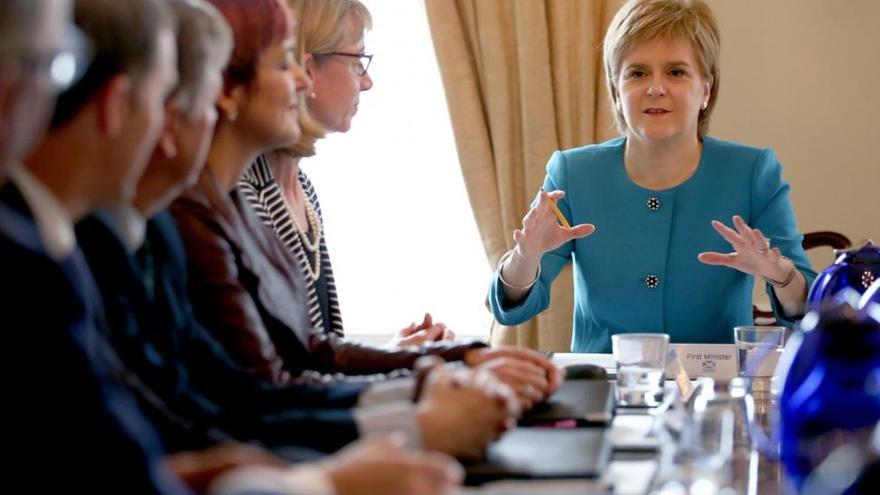 La ministra principal de Escocia pide iniciar &quot;de inmediato&quot; las conversaciones con Bruselas