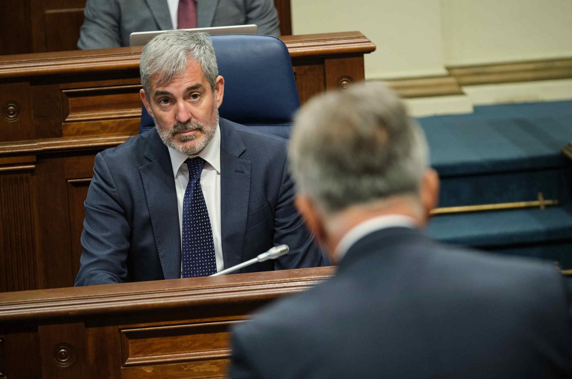 Pleno del Parlamento de Canarias