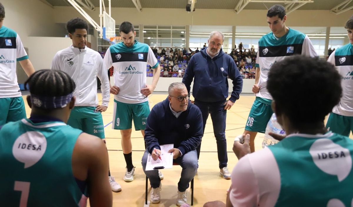 Un tiempo muerto del UCB en su etapa en la Liga EBA de baloncesto.