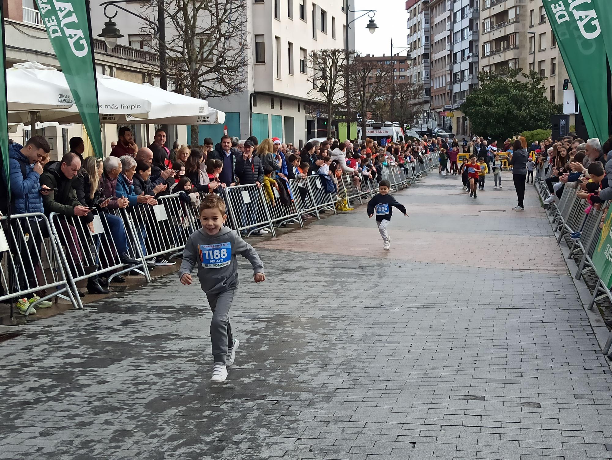 Casi 1.500 participantes disputan la carrera de Fin de Año de Pola de Siero