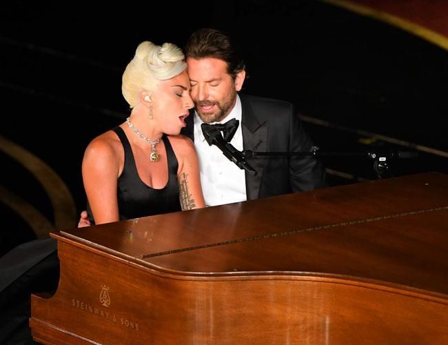Lady Gaga y Bradley Cooper durante su actuación en los Osar 2019