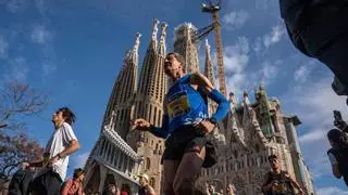 32.000 corredores disputan el Maratón de Barcelona más multitudinario