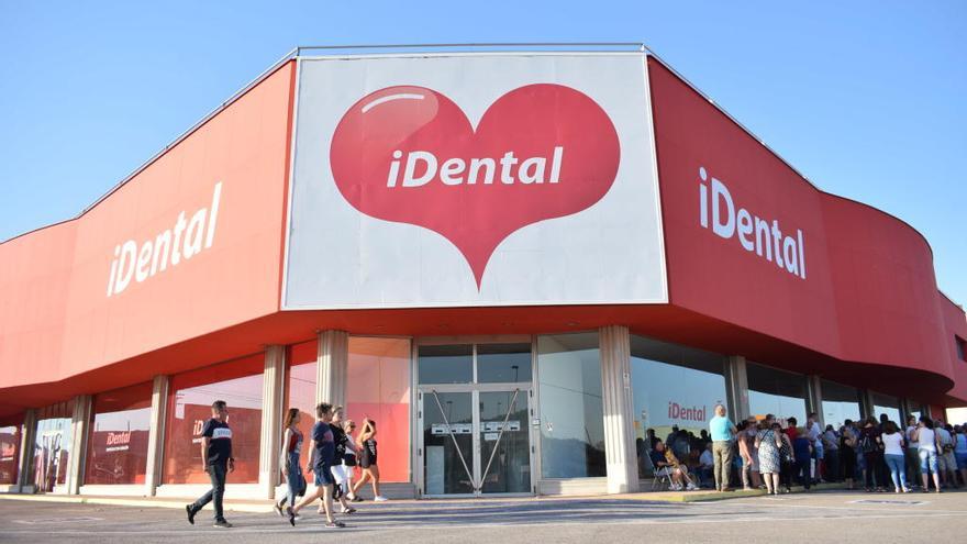 La Consejería pide al juzgado las historias clínicas de los afectados por iDental