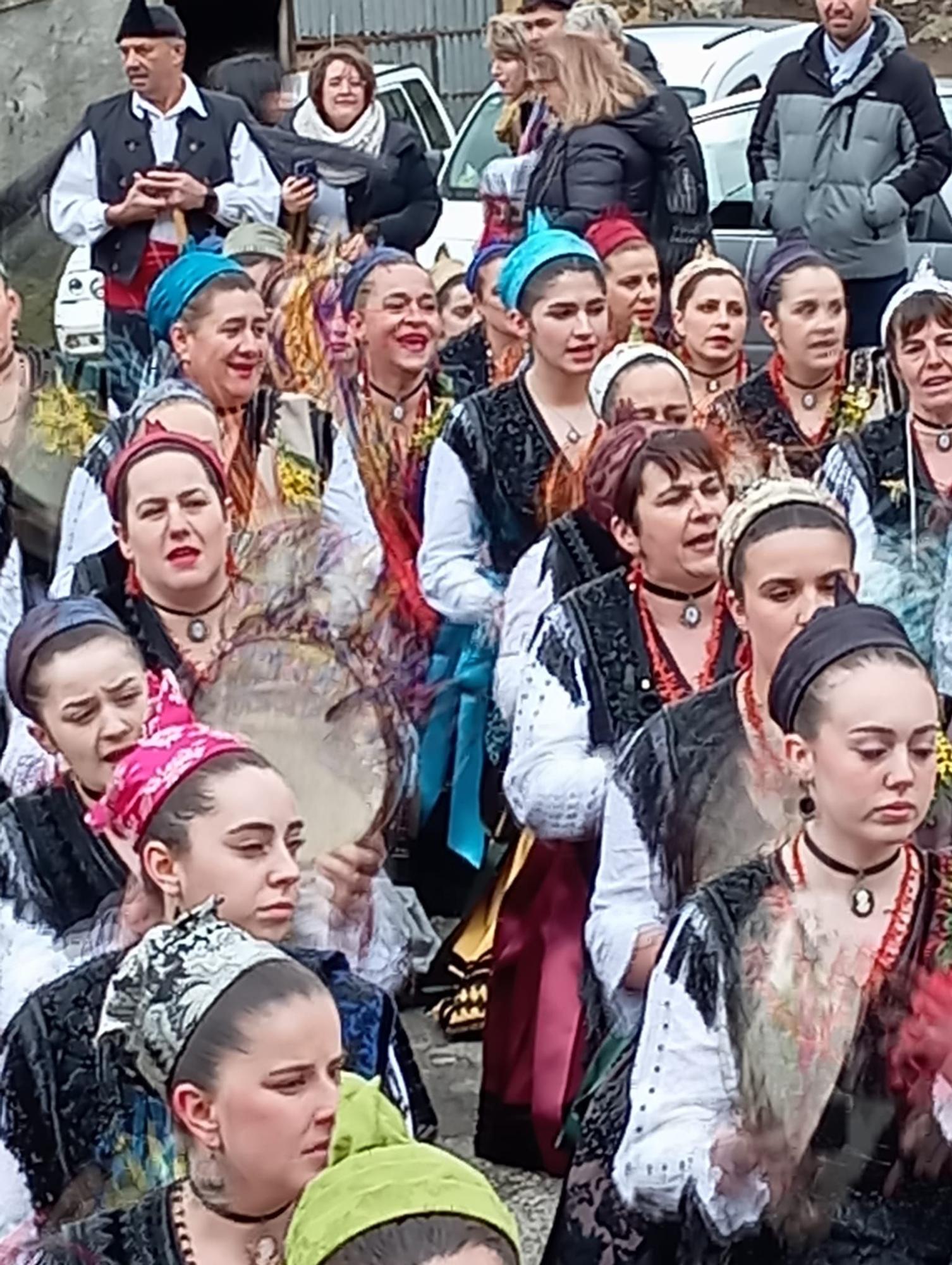 Fiesta del Santo Ángel de ña Guarda en Mazucu