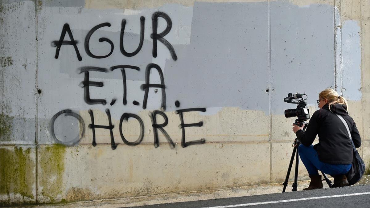 Pintada sobre el fin de ETA, en Agurain.