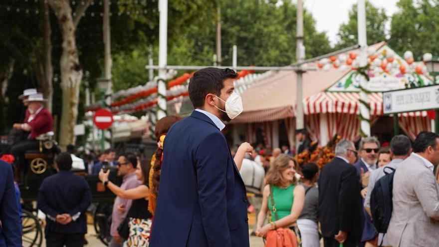 Polen, calor y albero, una combinación explosiva para los alérgicos en la Feria de Sevilla
