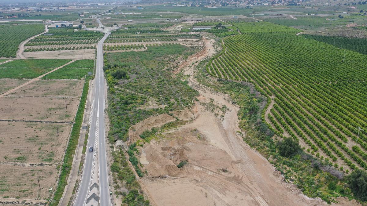 Vista del cauce de la Rambla de Abanilla-río Chícamo