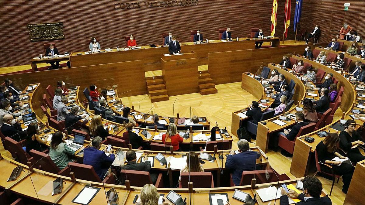 El presidente de la Generalitat, Ximo Puig, interviene en la sesión del pasado lunes. |