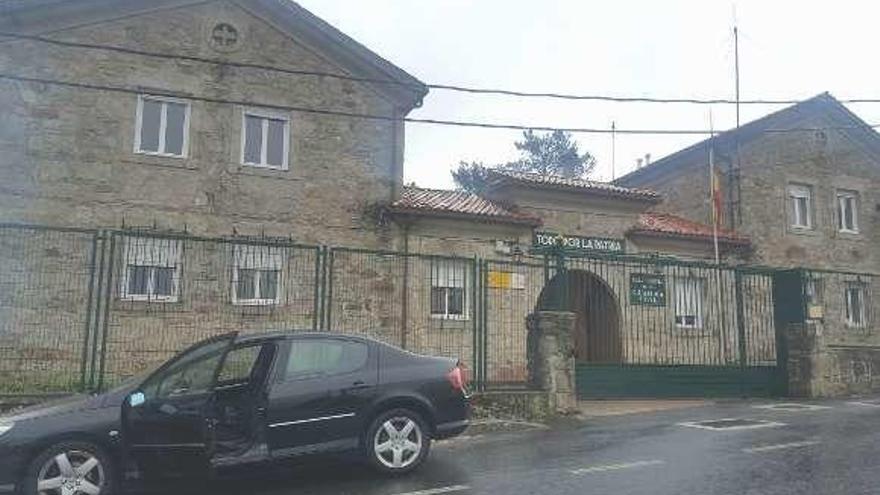 El cuartel de la Guardia Civil de Rodeiro. // OPC de Pontevedra