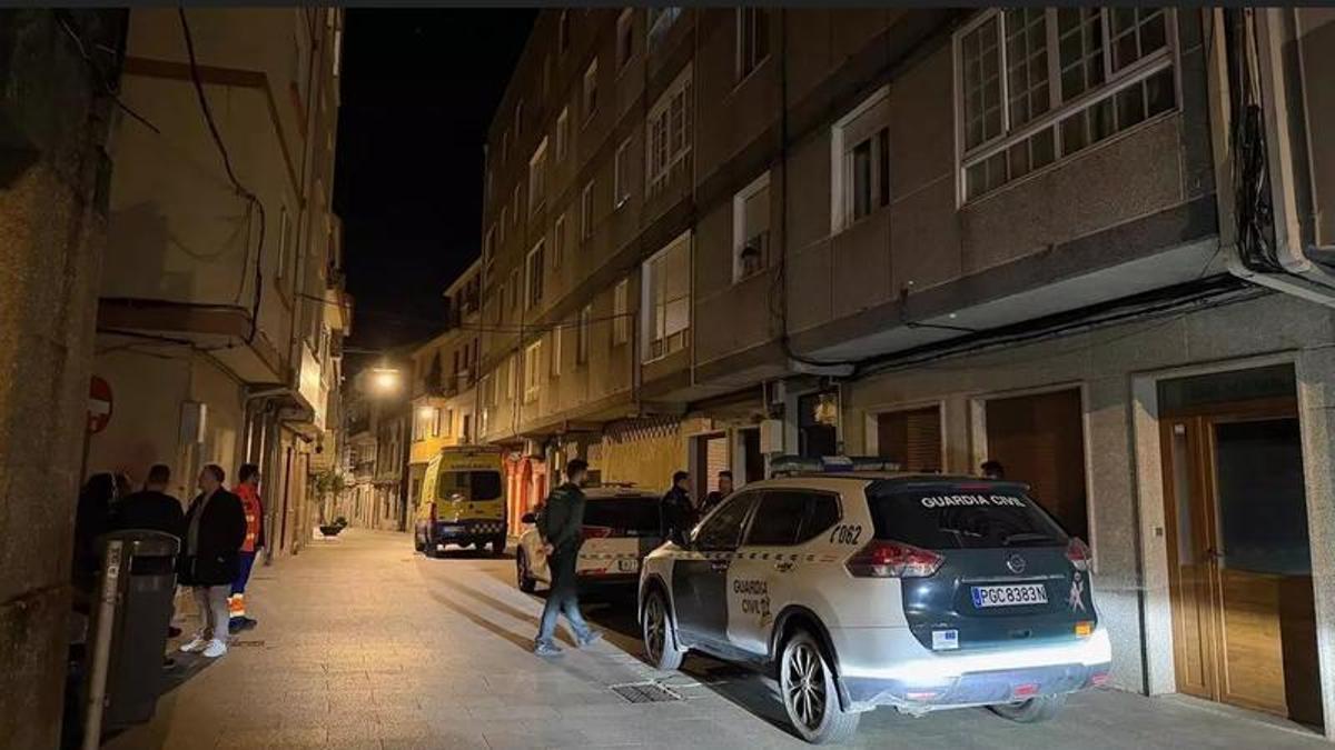 Una actuación de la Guardia Civil en el barrio cangués de O Forte