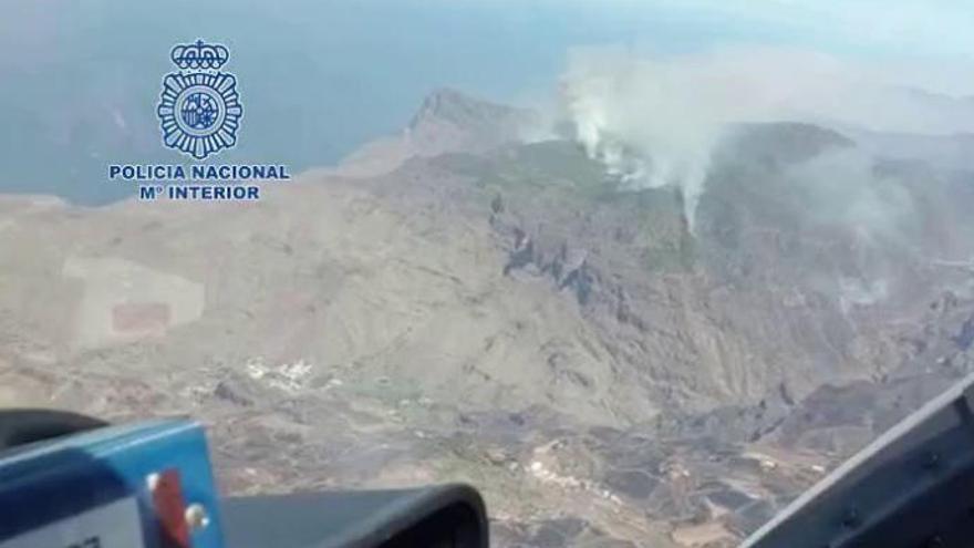 Incendio de Gran Canaria visto desde el helicóptero del CNP