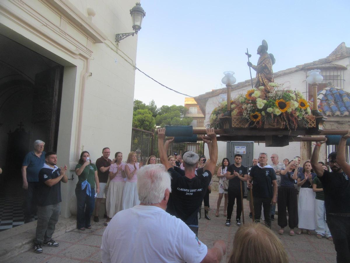 Entrada del Patrón al santuario.
