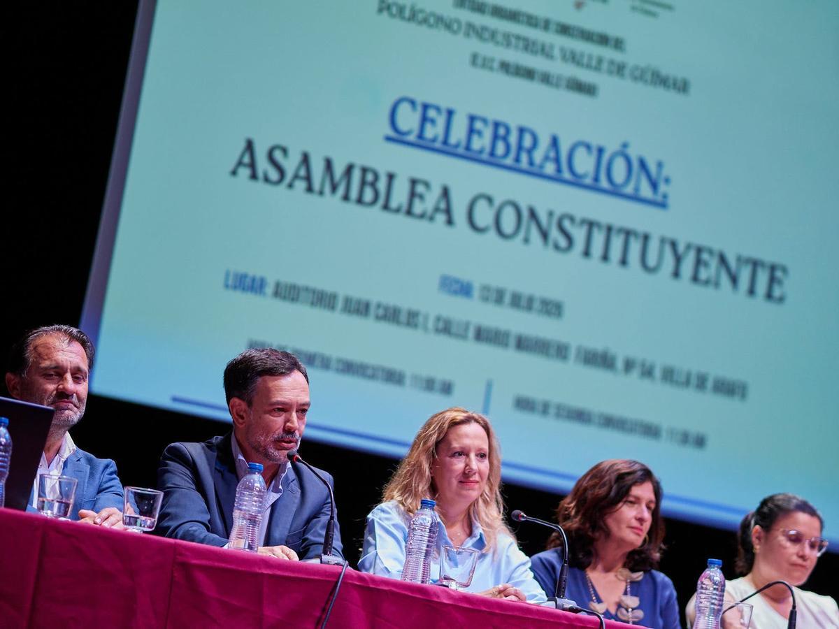 Imagen del acto de constitución de la Entidad Urbanística de Conservación del Polígono Industrial del Valle de Güímar.