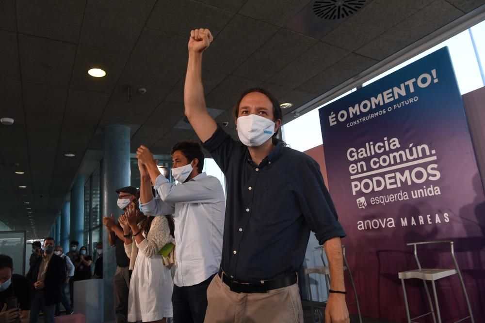 El vicepresidente segundo del Gobierno y líder de Unidas Podemos ha arropado al candidato de la coalición Galicia En Común-Anova Mareas, Antón Gómez-Reino, en Palexco.