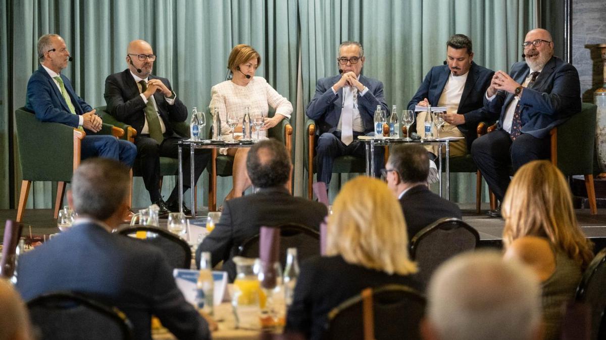 Foro 'El futuro de Canarias' 60 años de Cajasiete