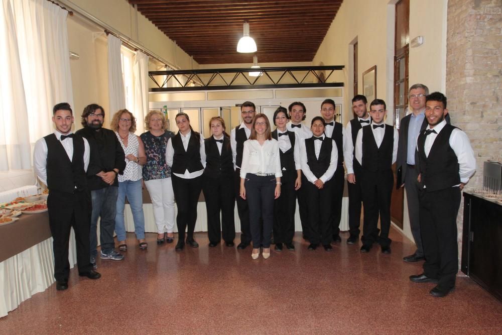 Clausura del curso de aprendiz en restaurantes en Cartagena