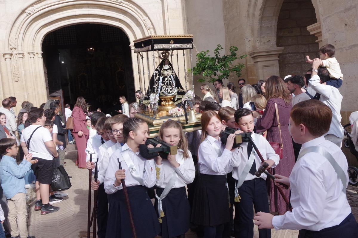 Fotos de la procesión de tronos chicos de Antequera