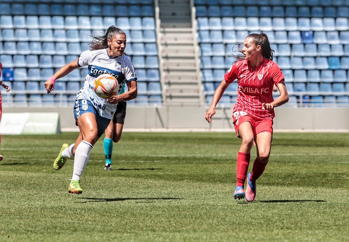 Partido futbol UDG Tenerife-Sevilla de Primera Iberdrola liga femenina