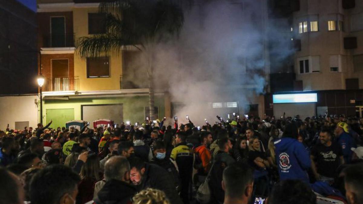 Aglomeraciones y botellones en la noche previa al GP