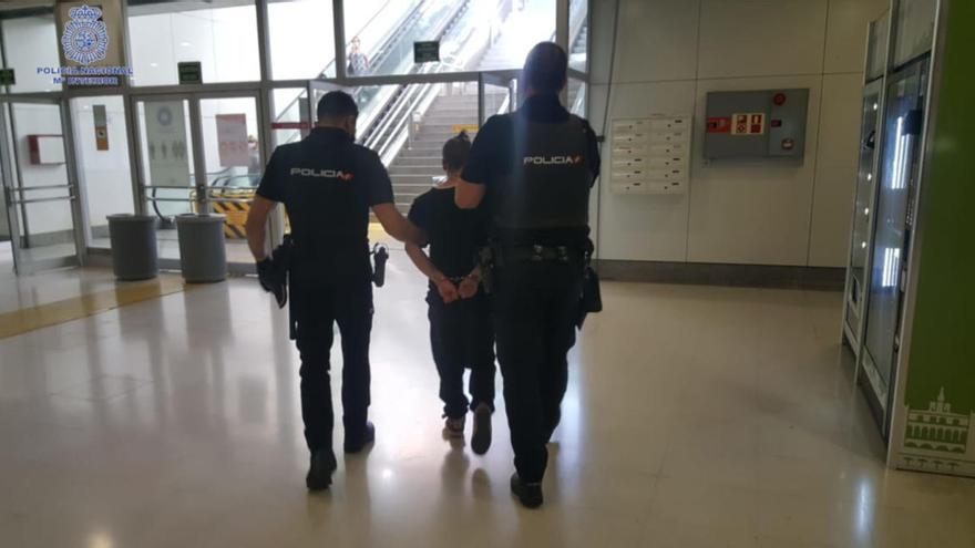 Detenido un individuo por atacar a un vigilante de seguridad en la Estación Intermodal