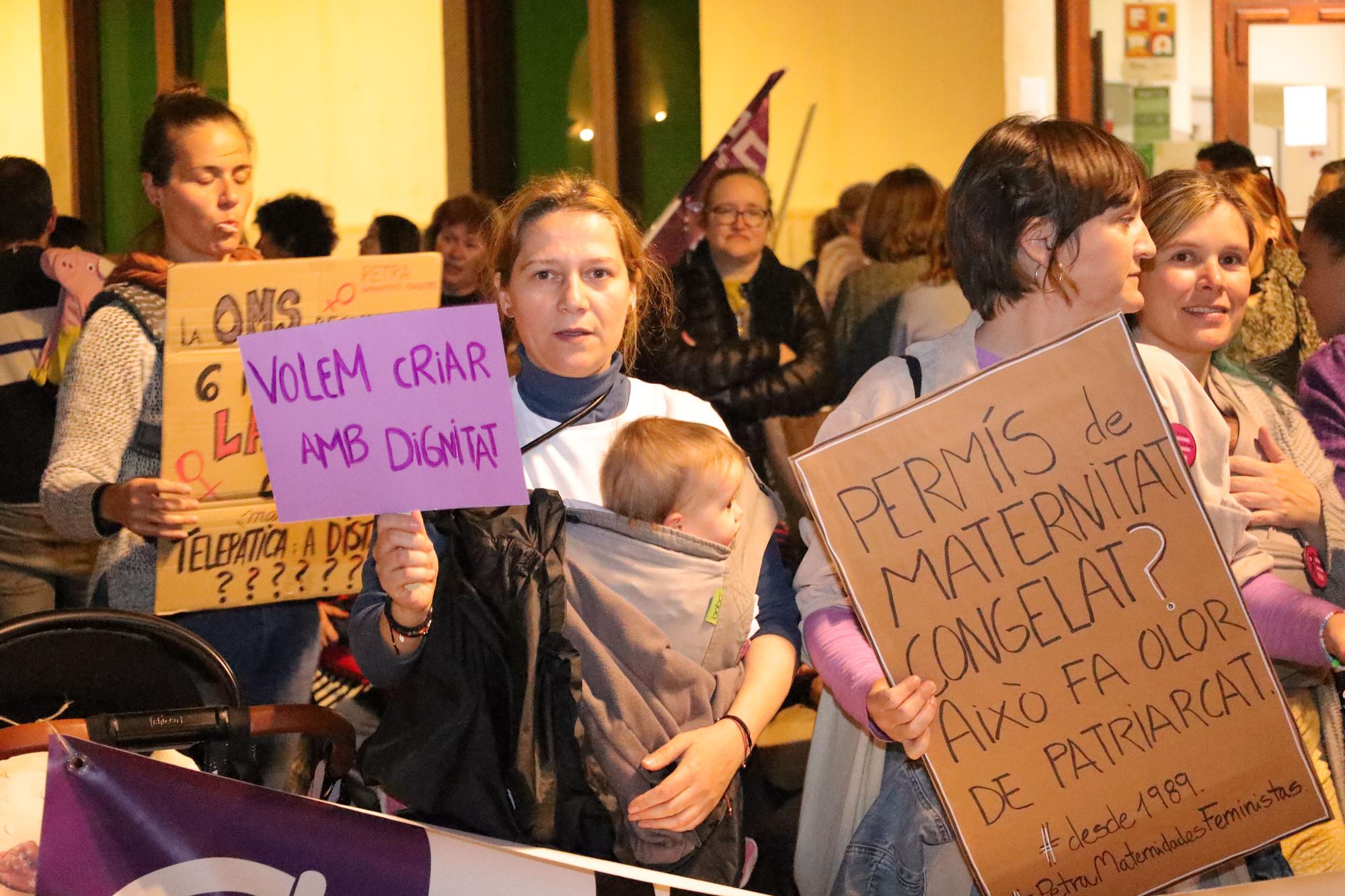 Las mejores imágenes de la manifestación del 8-M en Castellón