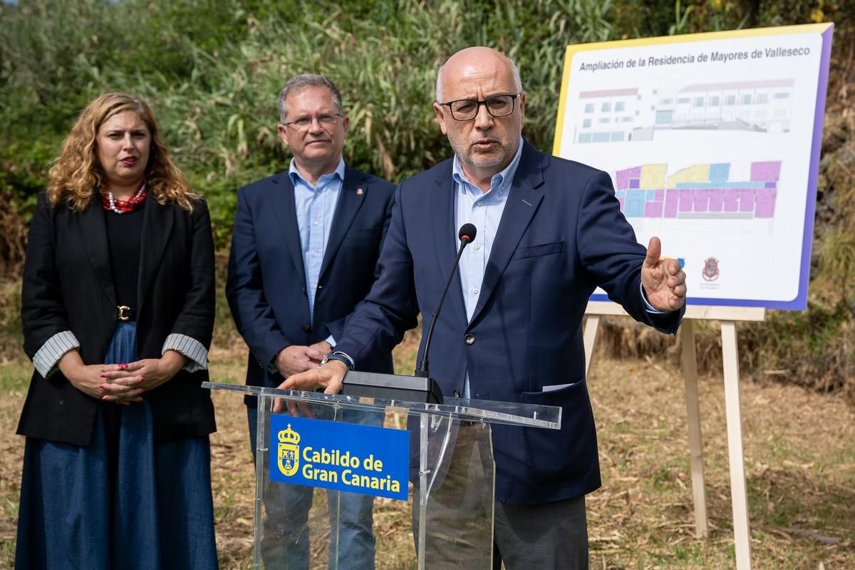 Colocación de la primera piedra de la ampliación de la Residencia de Mayores de Valleseco