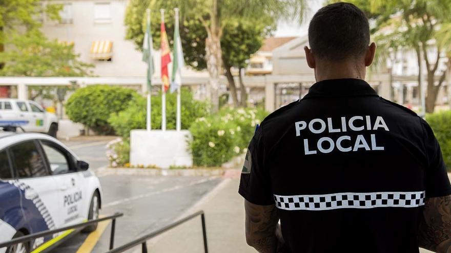 Agente Policía Local Torremolinos, en una imagen de archivo.