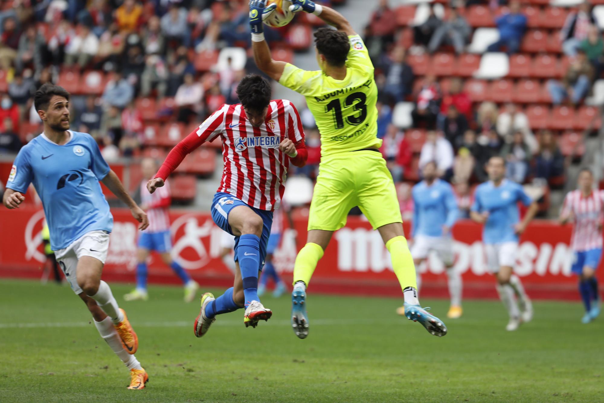 El partido del Sporting ante el Ibiza, en imágenes