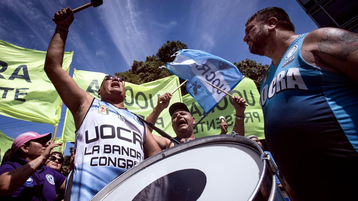 Protestas contra Milei en Argentina.