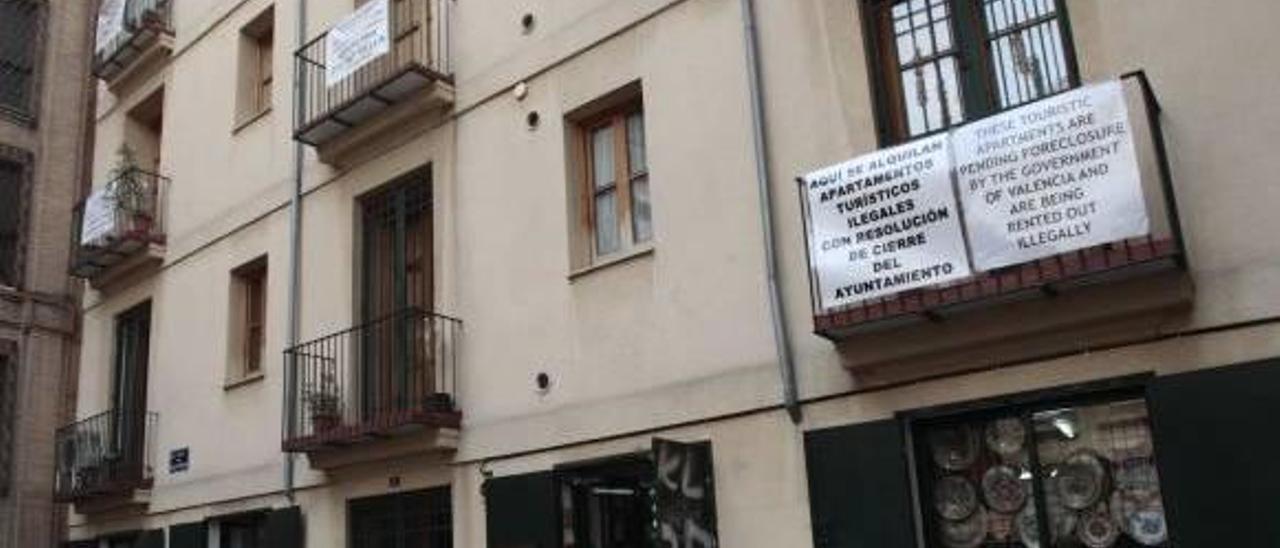 València cambiará el PGOU para endurecer la ley contra los apartamentos turísticos