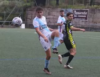 El Cruceiro derrota al Sanxenxo y se coloca tercero