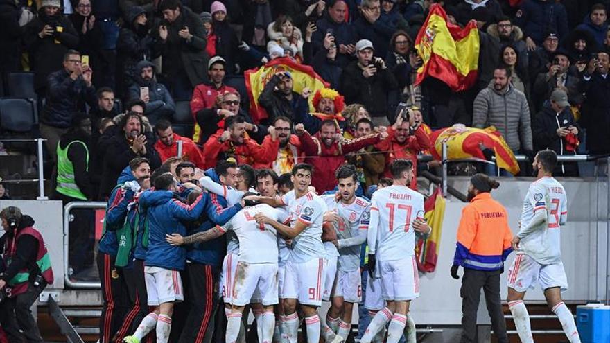 Rodrigo llega a tiempo para meter a España en la Eurocopa