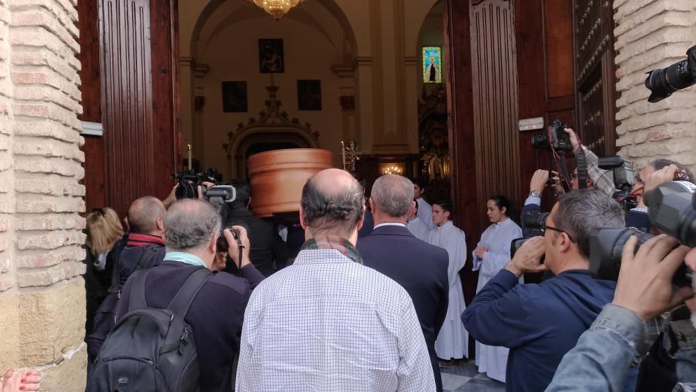 Multitudinaria despedida a Pablo Ráez