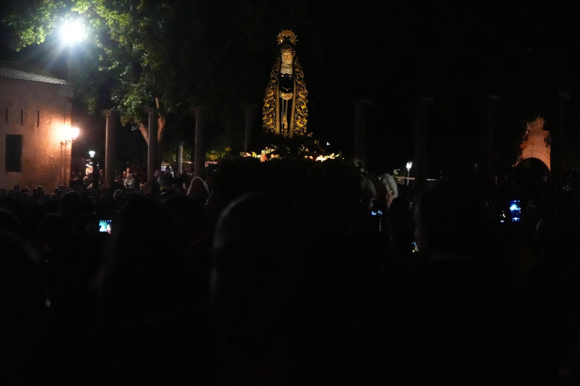 GALERIA | Zamora acompaña a Virgen de la Soledad en su vuelta a casa