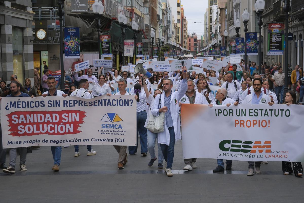 Manifestación de médicos en Las Palmas de Gran Canaria Manifestación de médicos en Las Palmas de Gran Canaria