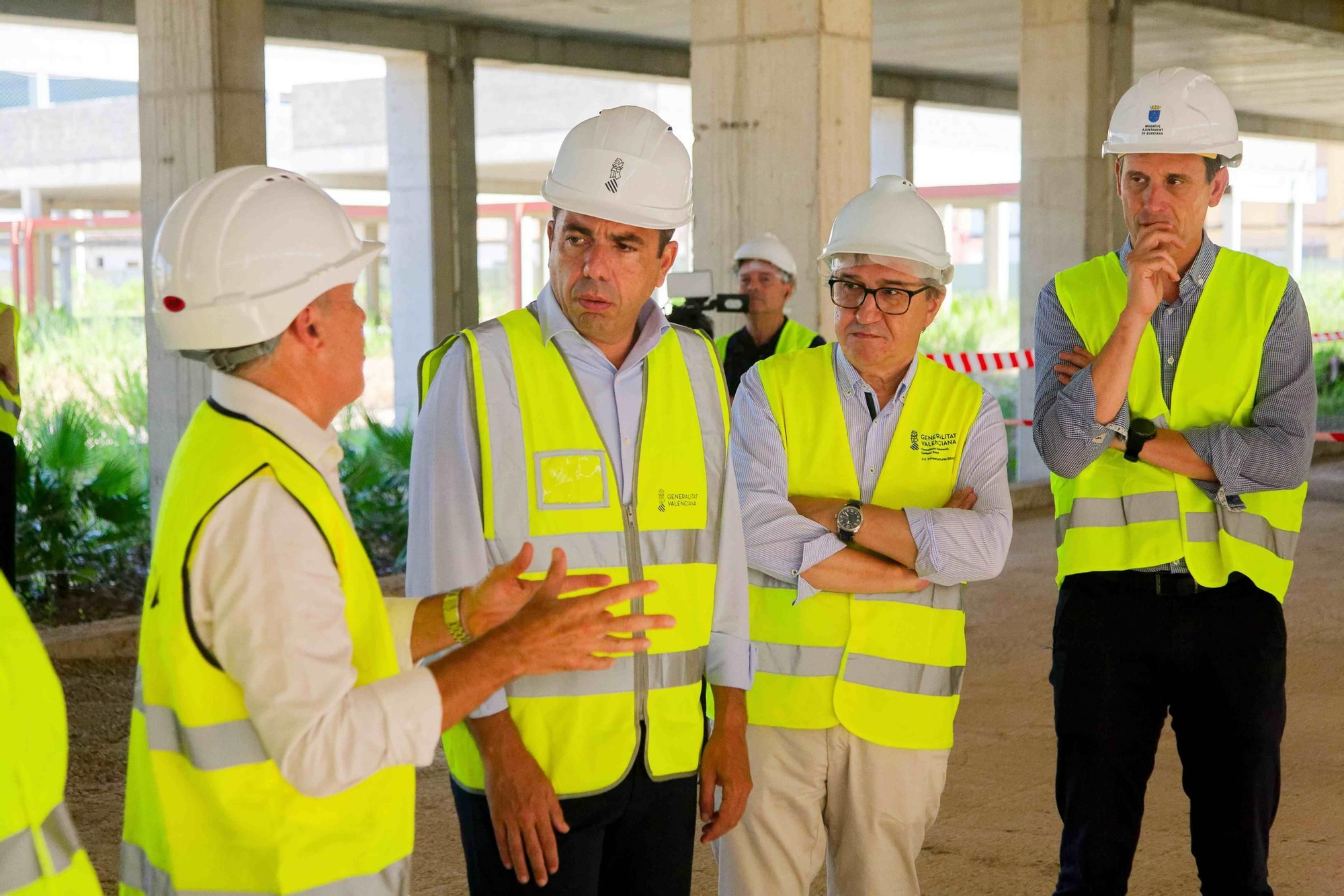 Visita de Mazón al futuro IES Jaume I de Burriana