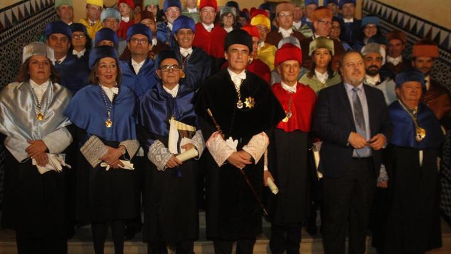 Honoris causa a dos referentes de la Ciencia y el Derecho