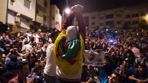 zentauroepp38670780 a demonstrator holds a picture of nasser zafzafi  leader of 170530190613