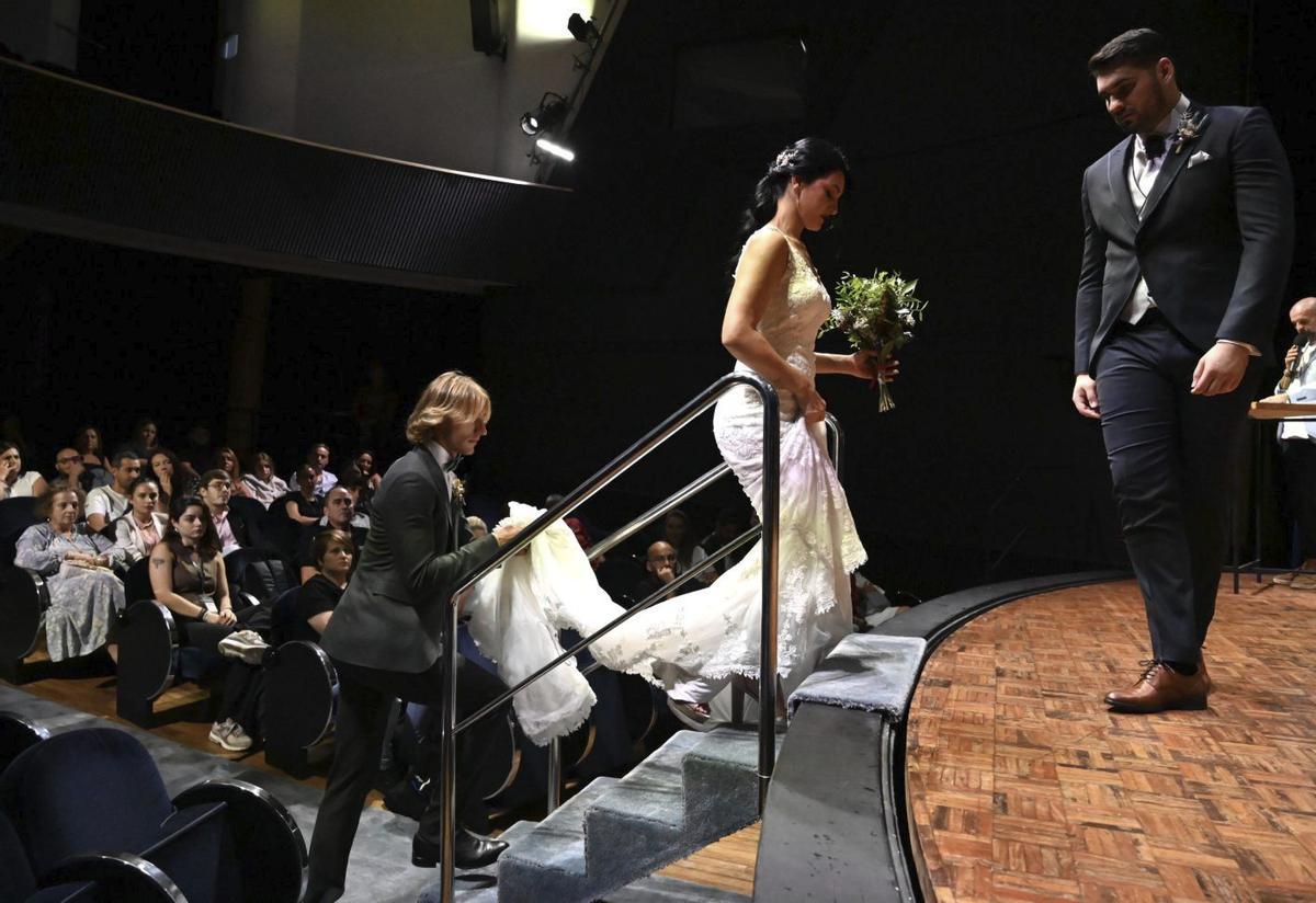 La ciudad ofició 265 bodas; con Sanxenxo, Poio y Marín, que rondaron los 60, suman el 75% de la comarca.