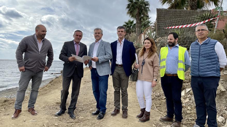 Los trabajos que permitirán la conexión ininterrumpida de los dos kilómetros que distan de Costa Natura a Doncella Beach.