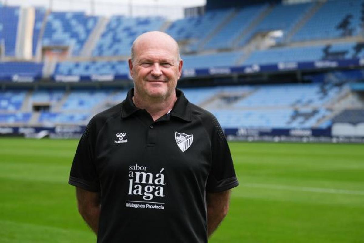 Pepe Mel, entrenador del Málaga CF, analiza la actualidad del club. | GREGORIO MARRERO